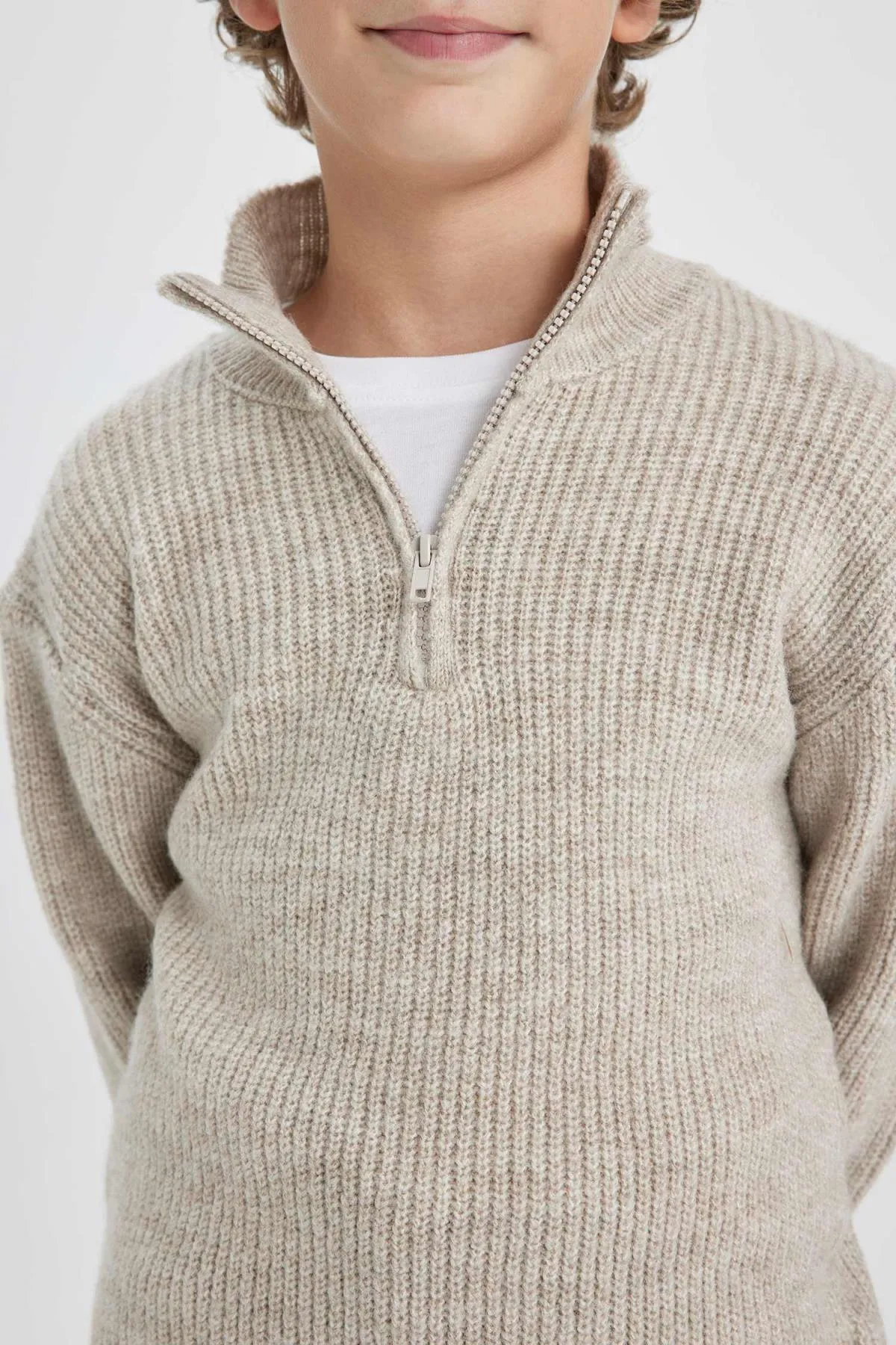 DeFacto  Strickpullover mit halbem Reißverschluss für Jungen A5613a823wn