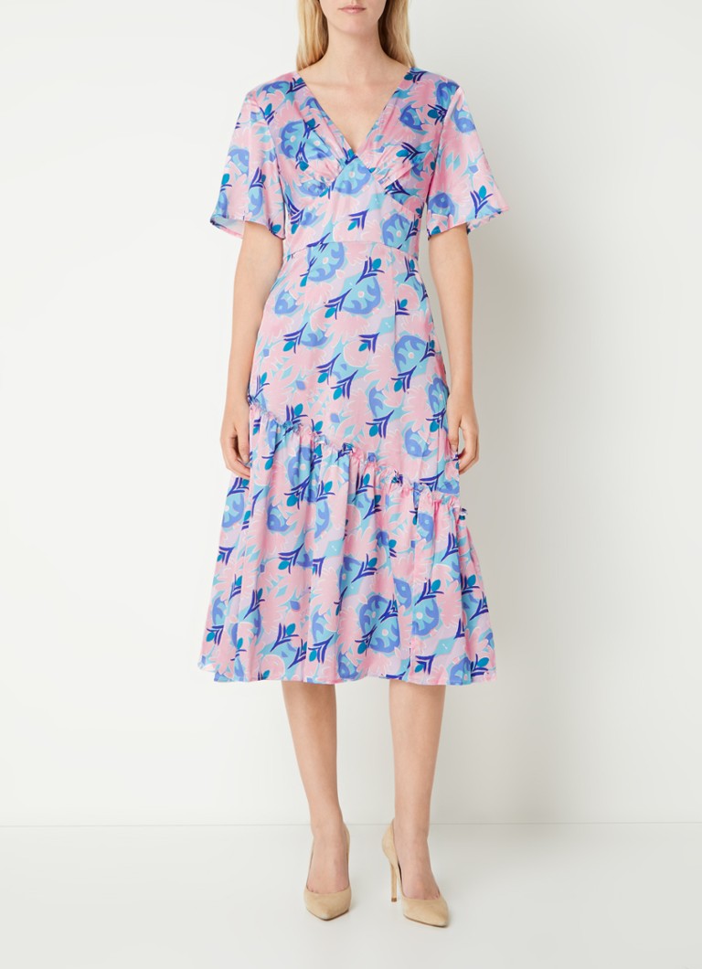 Vestido midi estampado con volantes de Chi Chi London