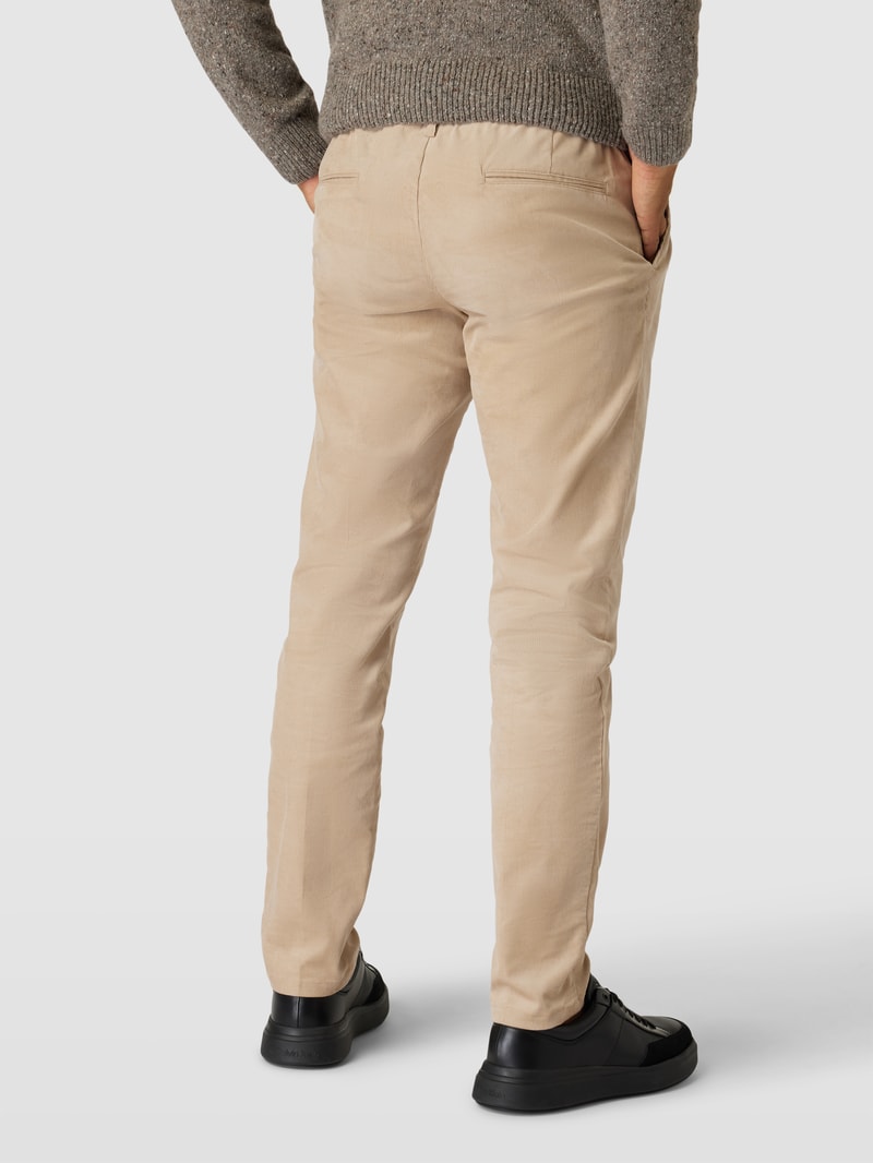Chino mit Paspeltaschen in mittelbraun