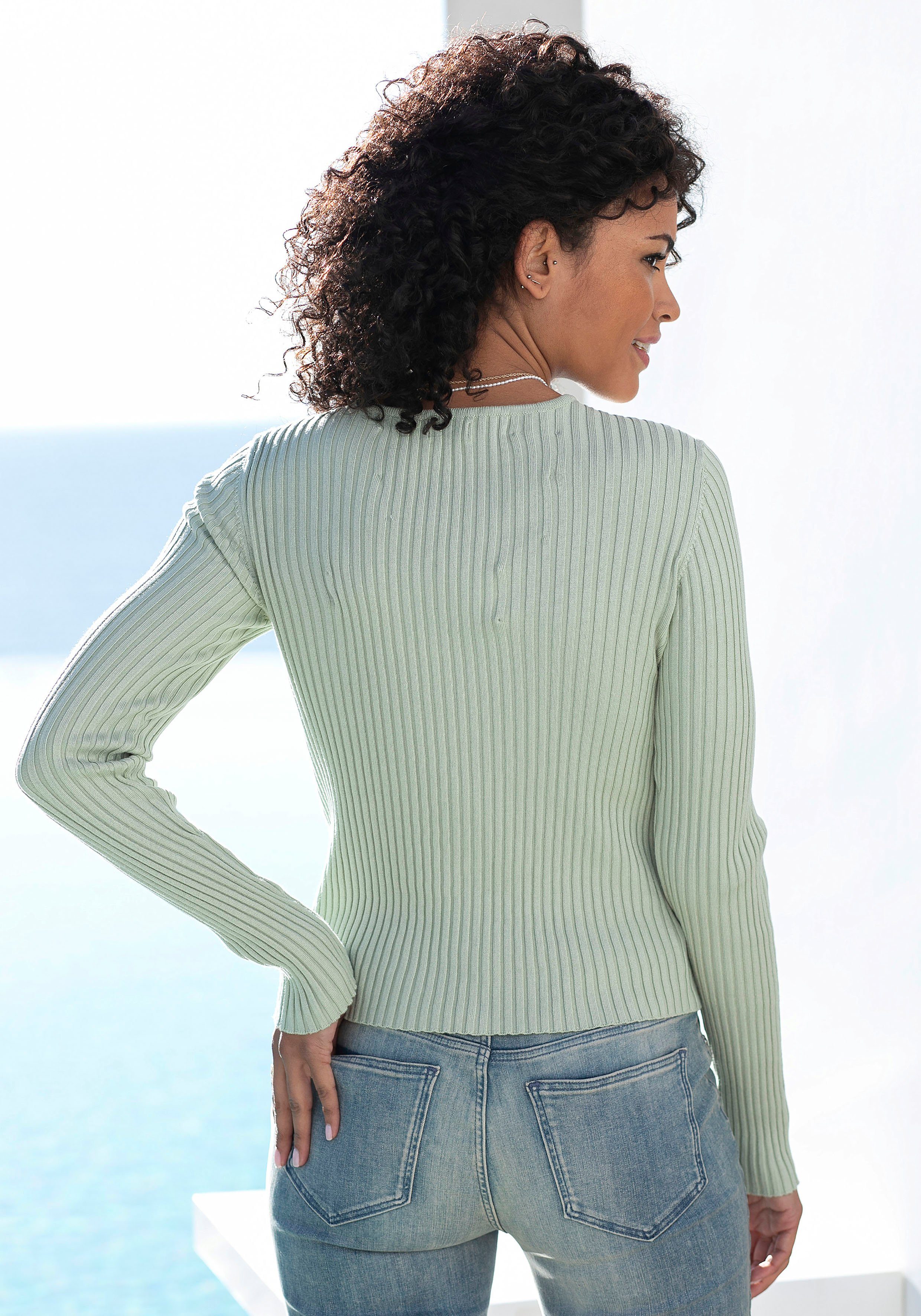 LASCANA V-Ausschnitt-Pullover mit Zierperlen