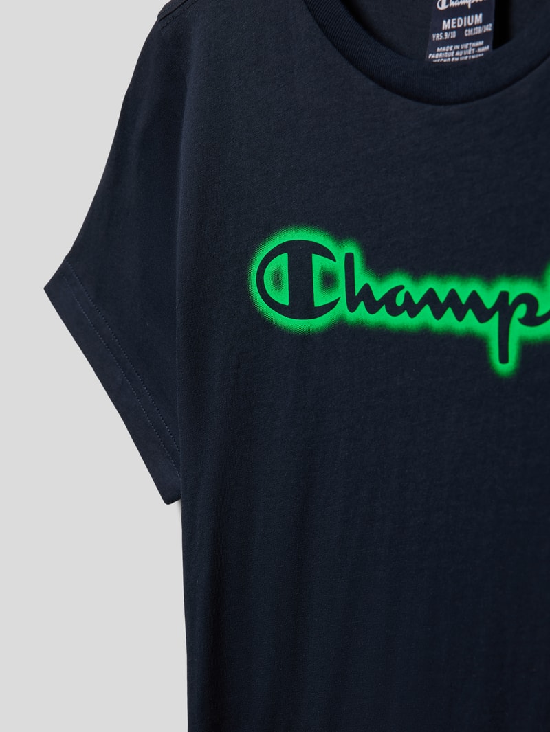 T-Shirt mit Label-Print in marineblau