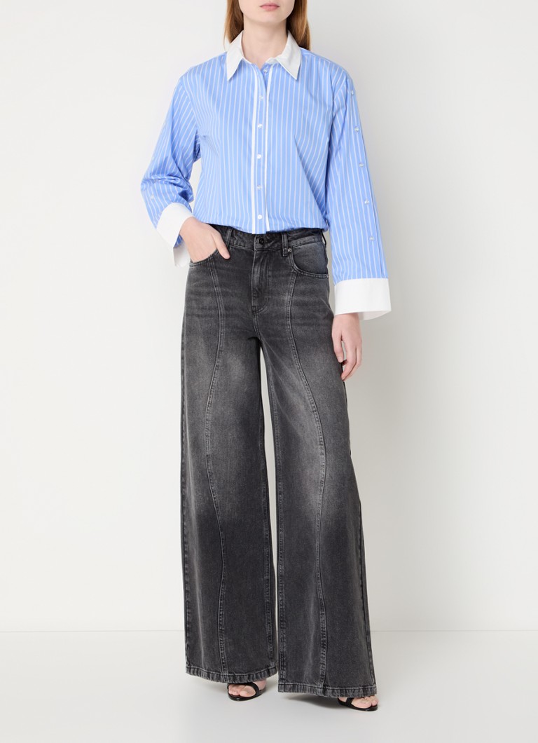 Blugi Co'Couture Vicky cu talie înaltă și croială largă, de culoare spălată.