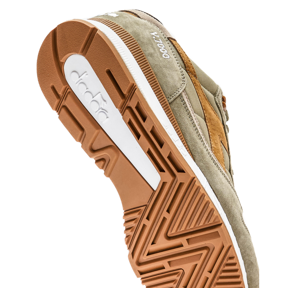 Diadora V7000 WINTER 501.179722-C4014 / braun