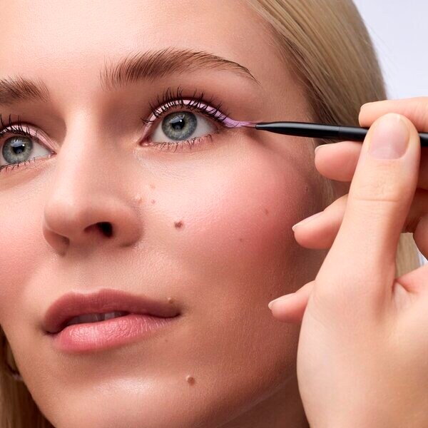 Catrice Magic Perfectors -rajauskynäsivellin