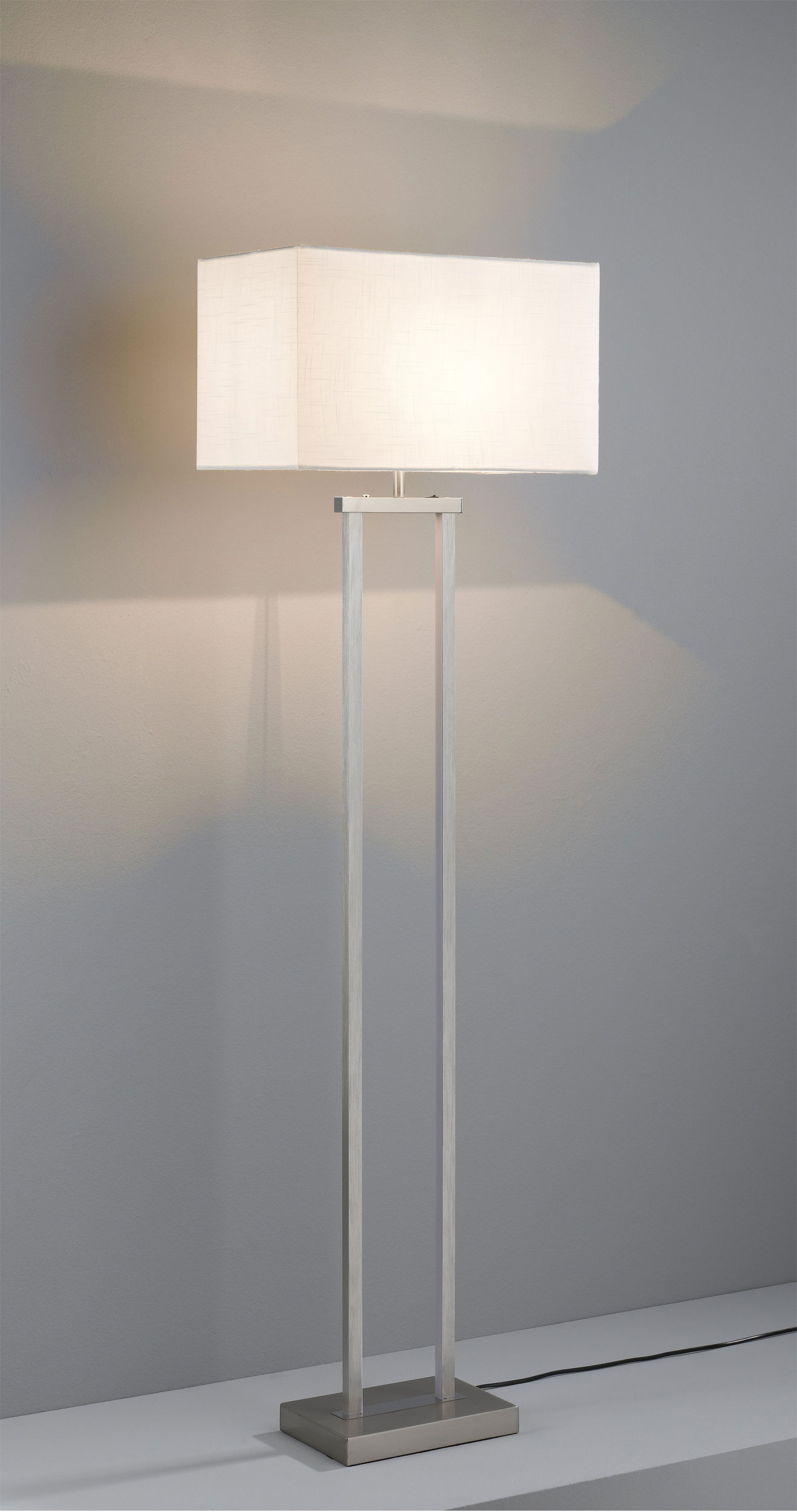 MONDO LED-Stehleuchte