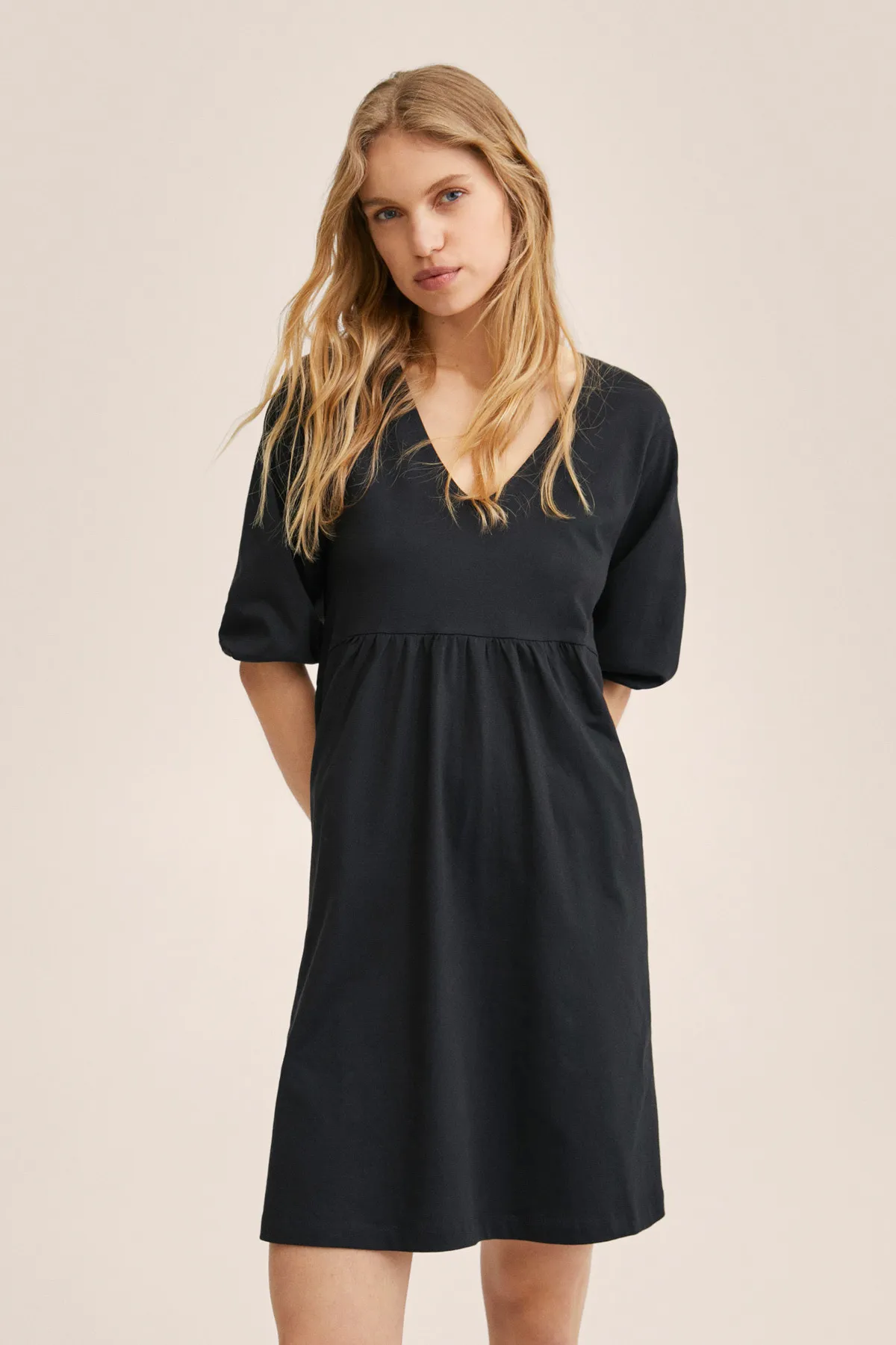 MANGO  27047878 Frau / Mädchen Schwarz