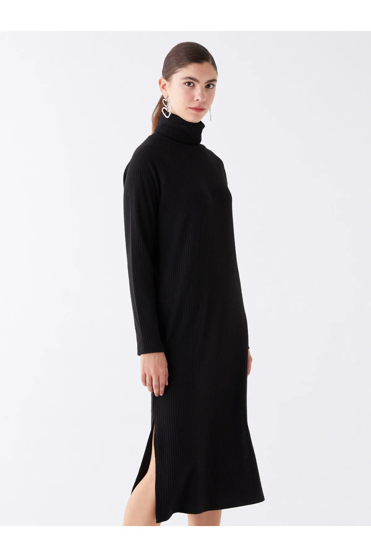 LC Waikiki  Einfarbiges langärmliges Damen-Strickkleid mit Rollkragen