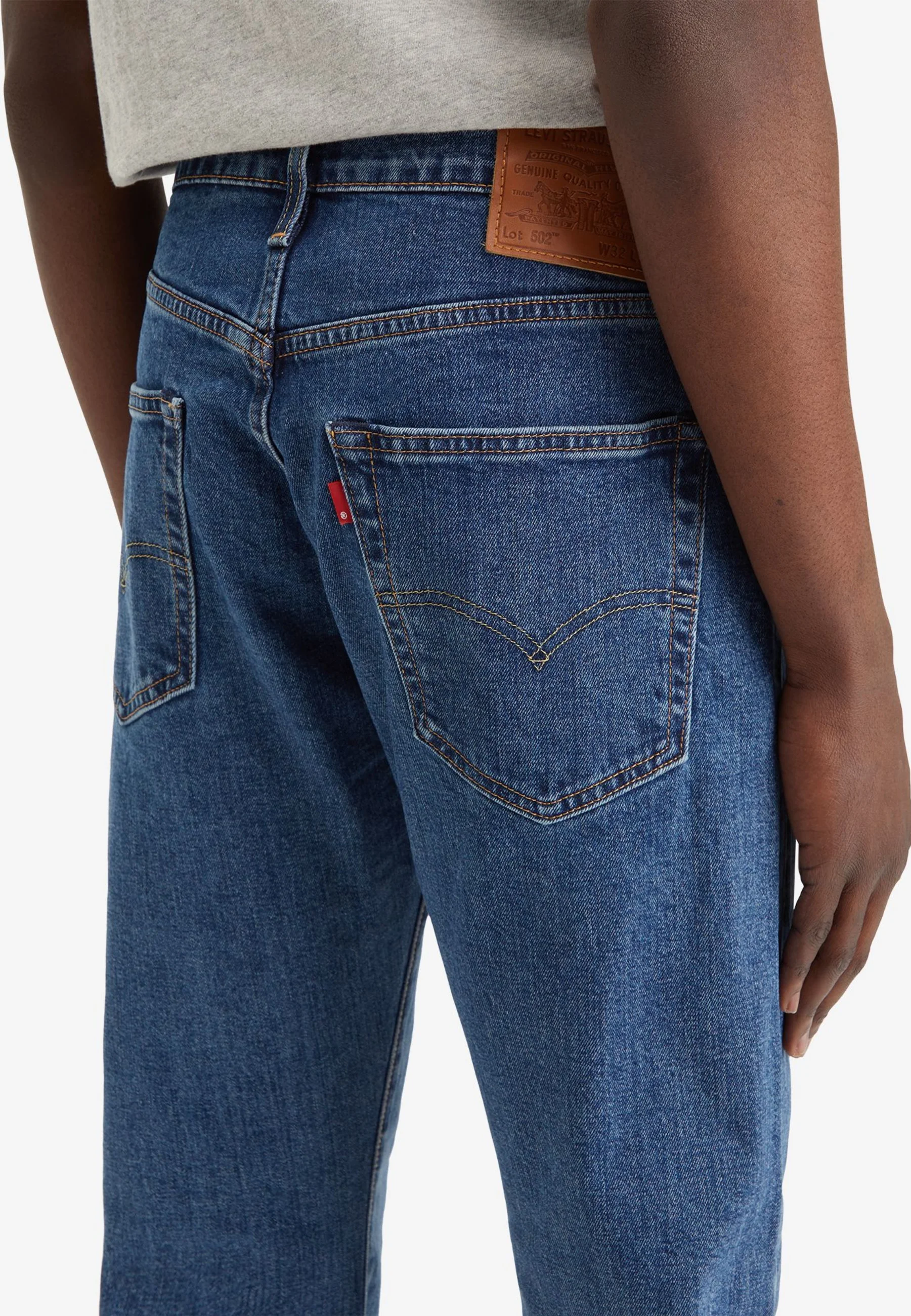 Levi's® 502™ TAPER - Vaqueros de corte cónico