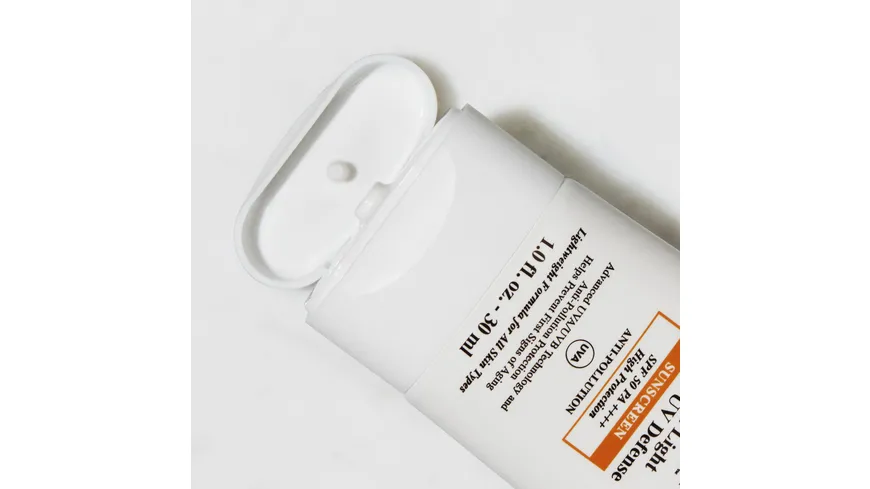 KIEHL'S Ultra Light Daily Defense SPF50