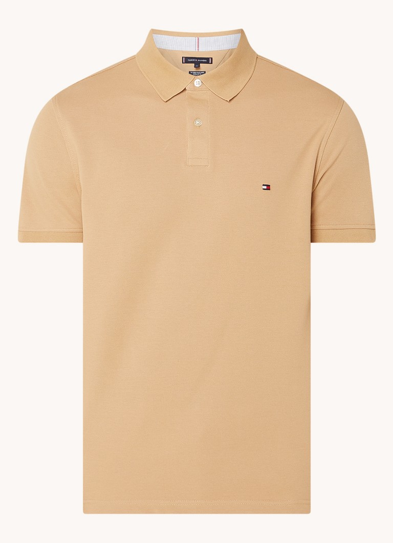 Polo Tommy Hilfiger Core de corte regular, confeccionada em piqué de algodão com bordado do logotipo.