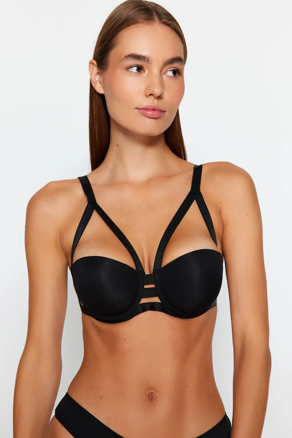 Trendyol Collection  Schwarzer, detaillierter Push-up-Strick-BH aus Mikrogummi THMSS23SU00019
