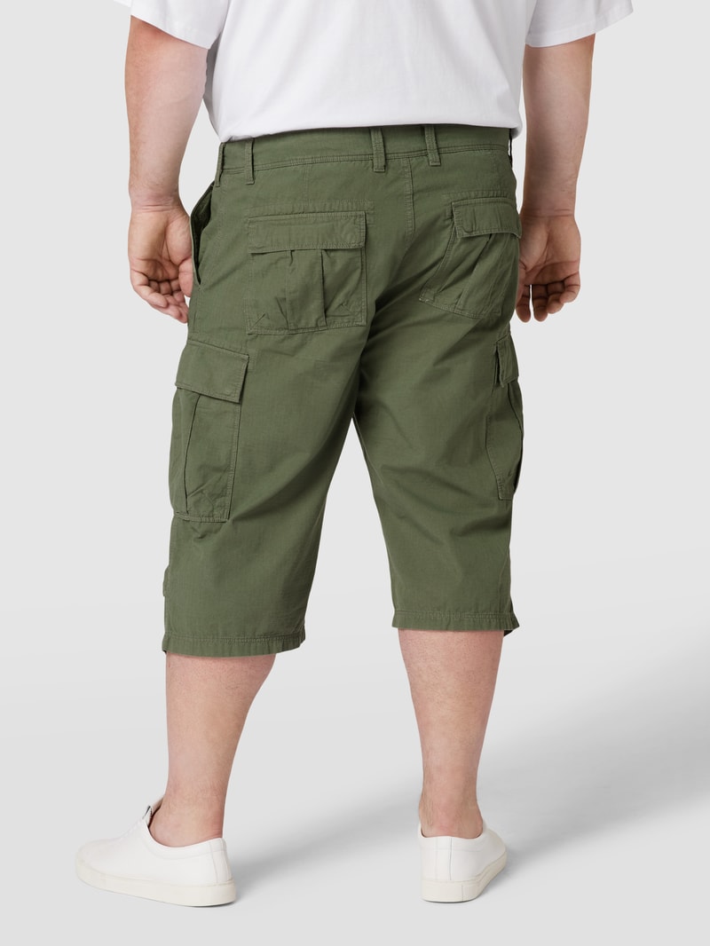 PLUS SIZE Cargoshorts im Loose Fit in olivgrün