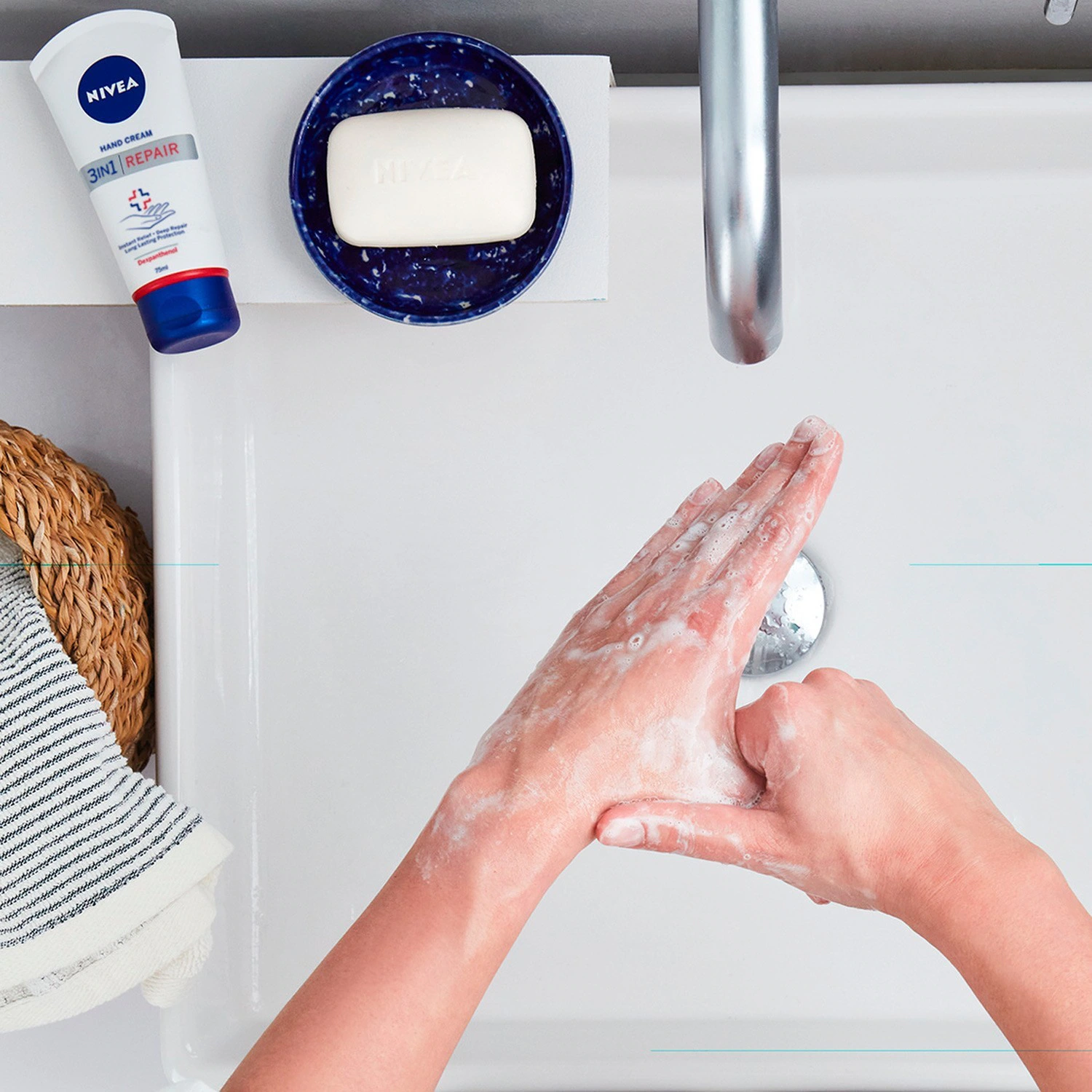 Savon doux pour les mains et le corps NIVEA (paquet de 3)