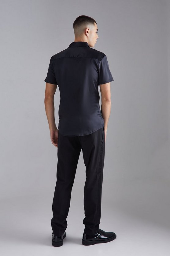 Kurzärmliges Muscle-Fit Hemd aus Stretch Satin