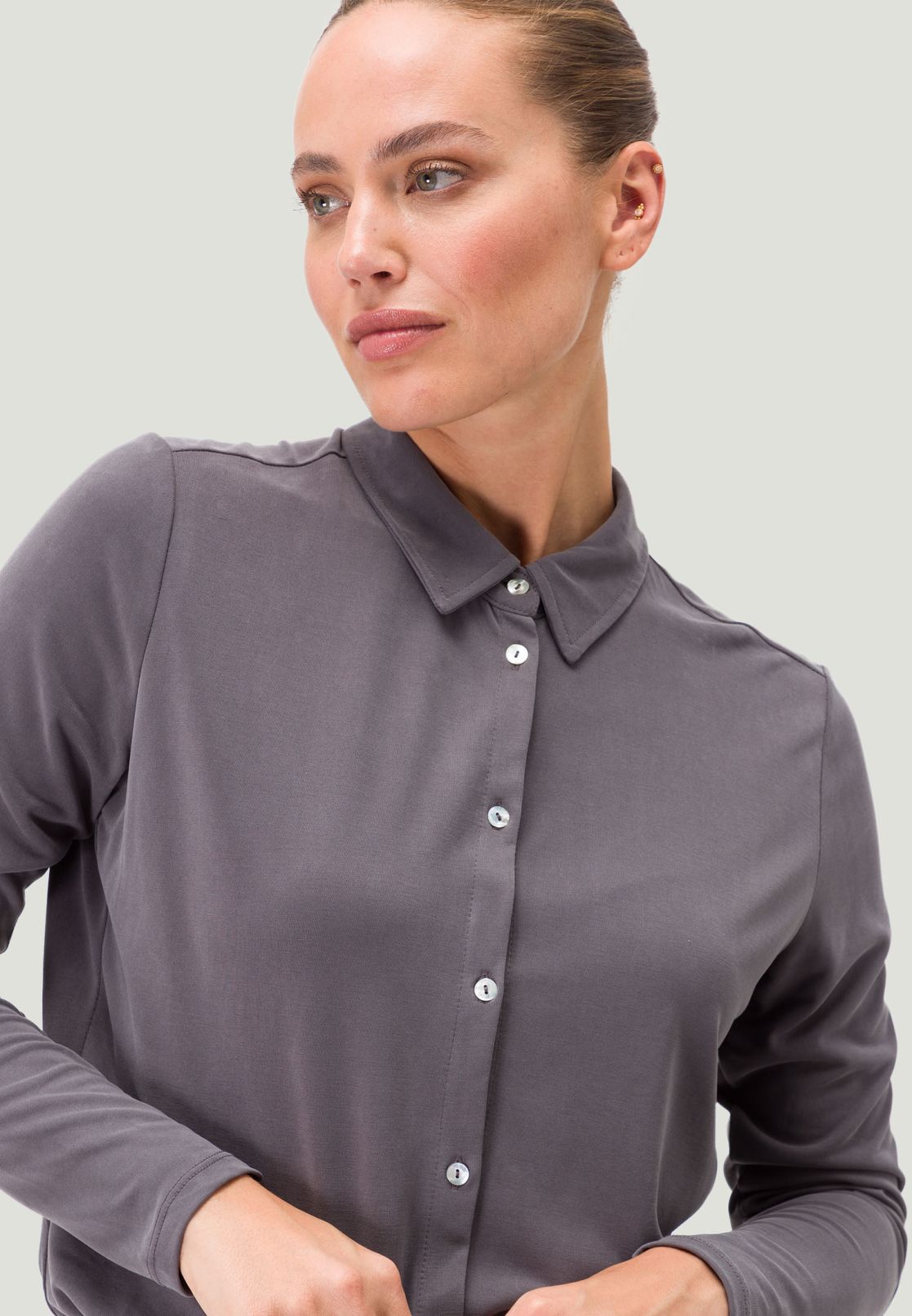 Langarmshirt mit Knopfleiste
