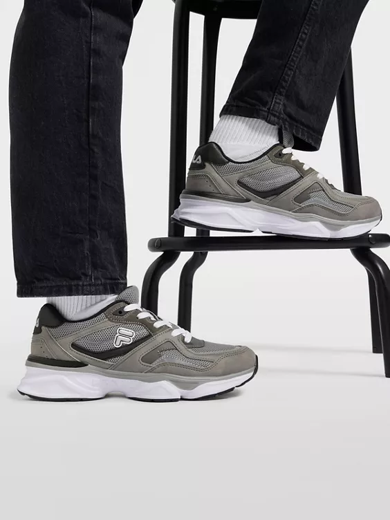 FILA Sneaker
