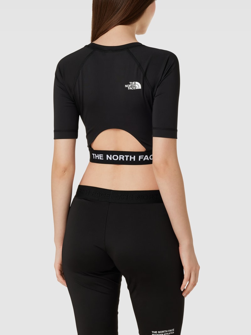 Cropped T-Shirt mit 1/2-Ärmeln in schwarz