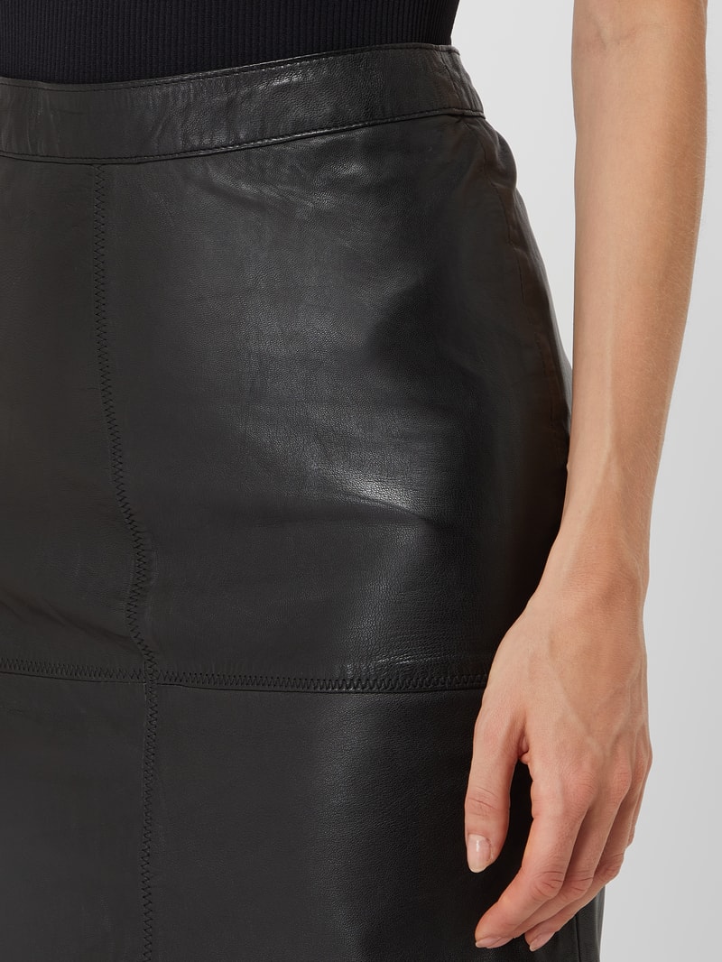 Regular Fit Lederrock aus Schafsleder Modell 'Swante'  in schwarz