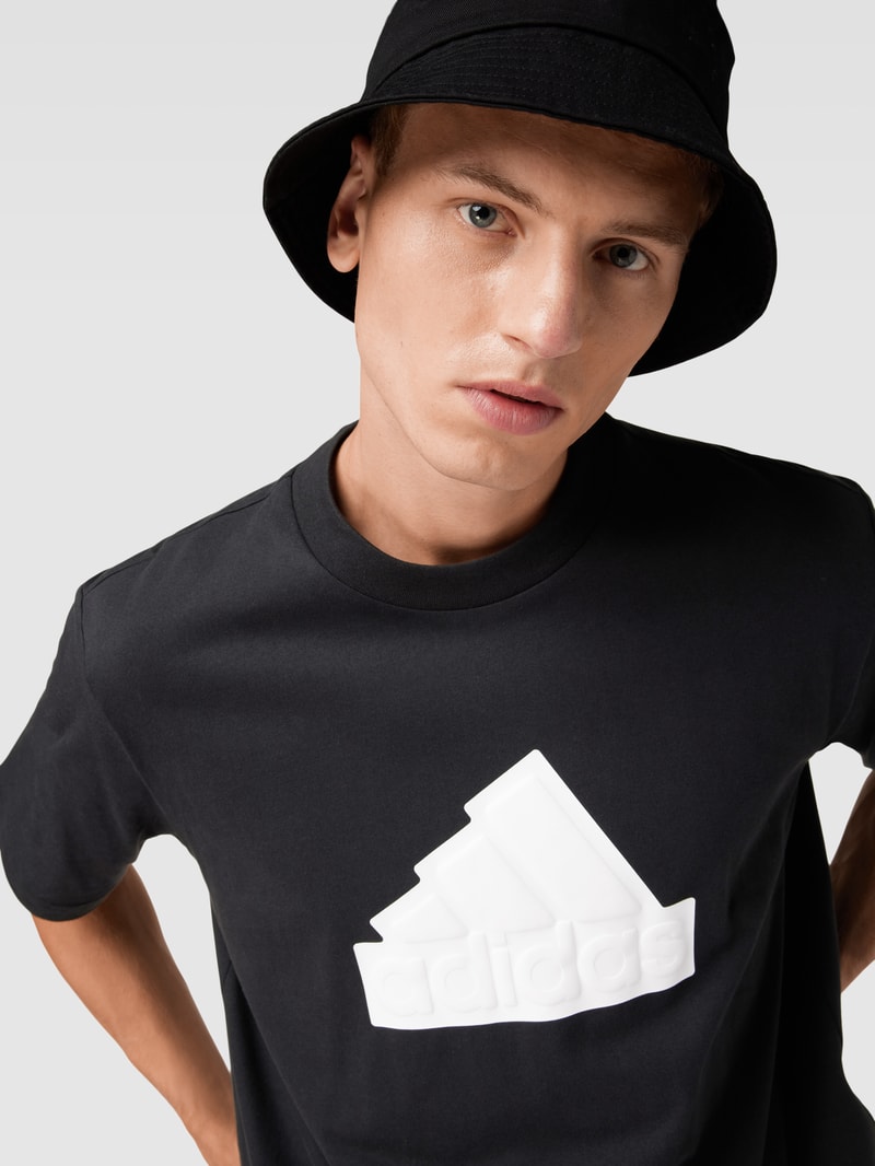 Oversized T-Shirt aus reiner Baumwolle in schwarz