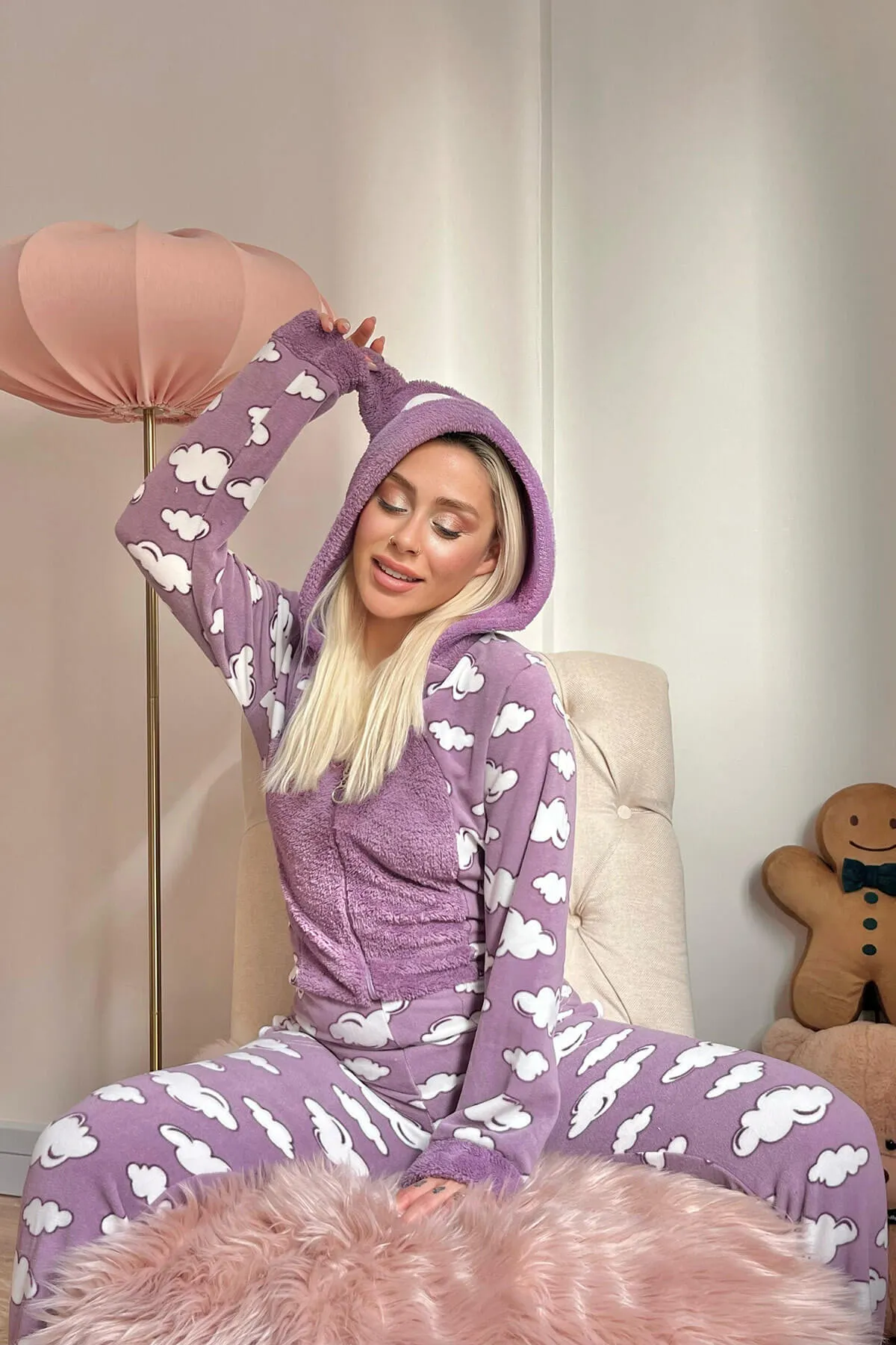 Pijamaevi  Lilafarbenes Cloud-gemustertes Fleece-Plüsch-Overall-Pyjama-Set für Damen