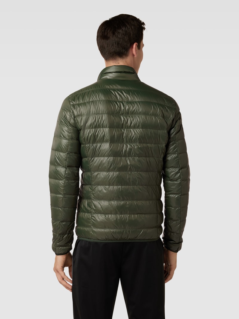 Steppjacke mit Reißverschluss in olivgrün