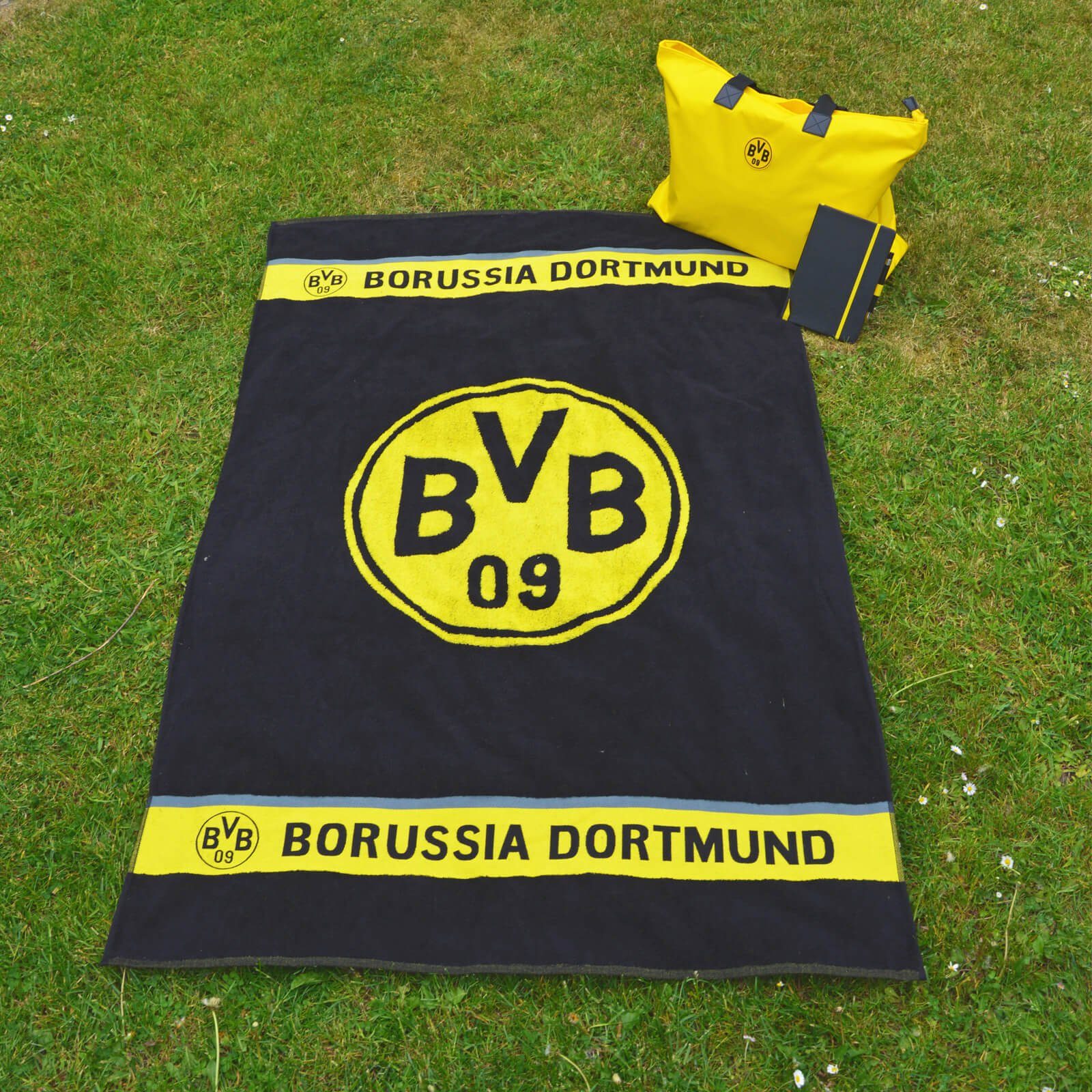 BVB Badetuch BVB-Badetuch Emblem 100x150 cm, Baumwolle (1-St), mit Schlaufe