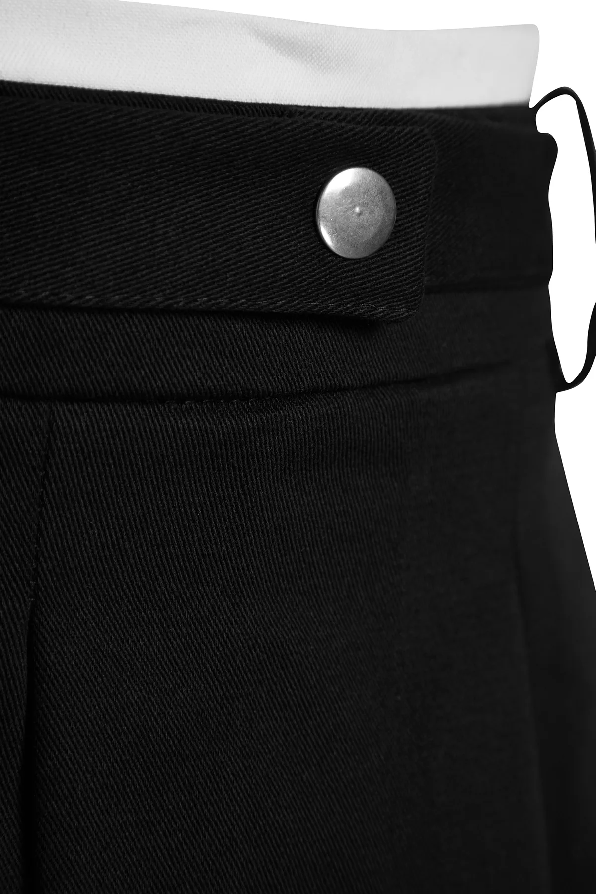 Trendyol Collection  Schwarzer plissierter Mini-Webrock mit Doppelgürteldetail TWOAW24ET00079