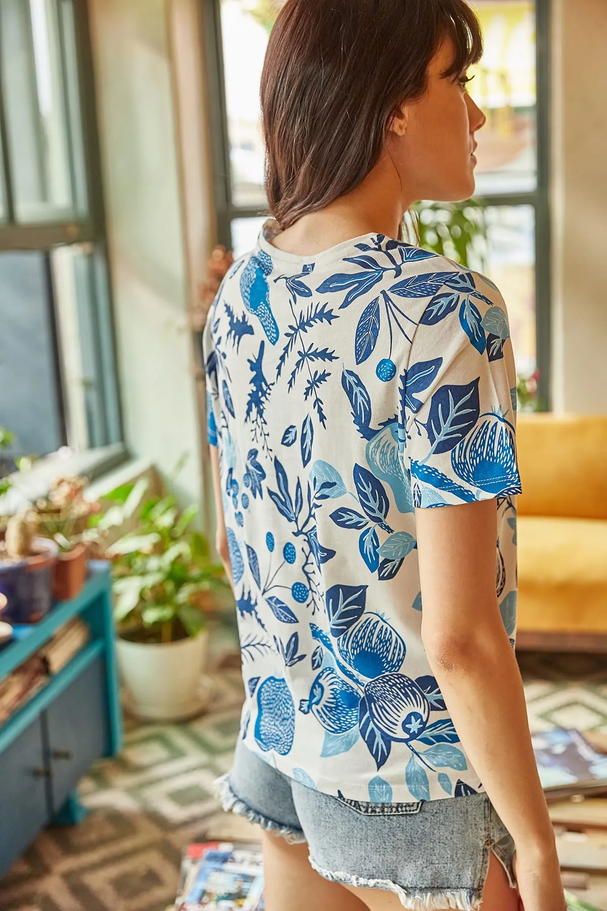 Olalook  Damen-T-Shirt mit Blumenmuster in Ecru-Blau TSH-19000161