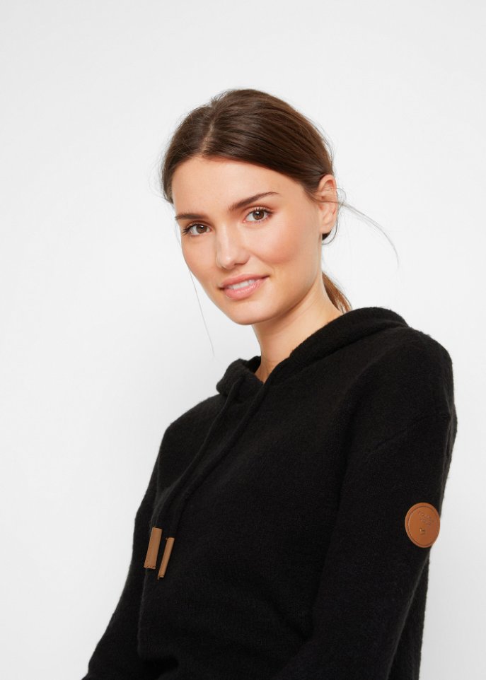 Strickkleid mit Kapuze