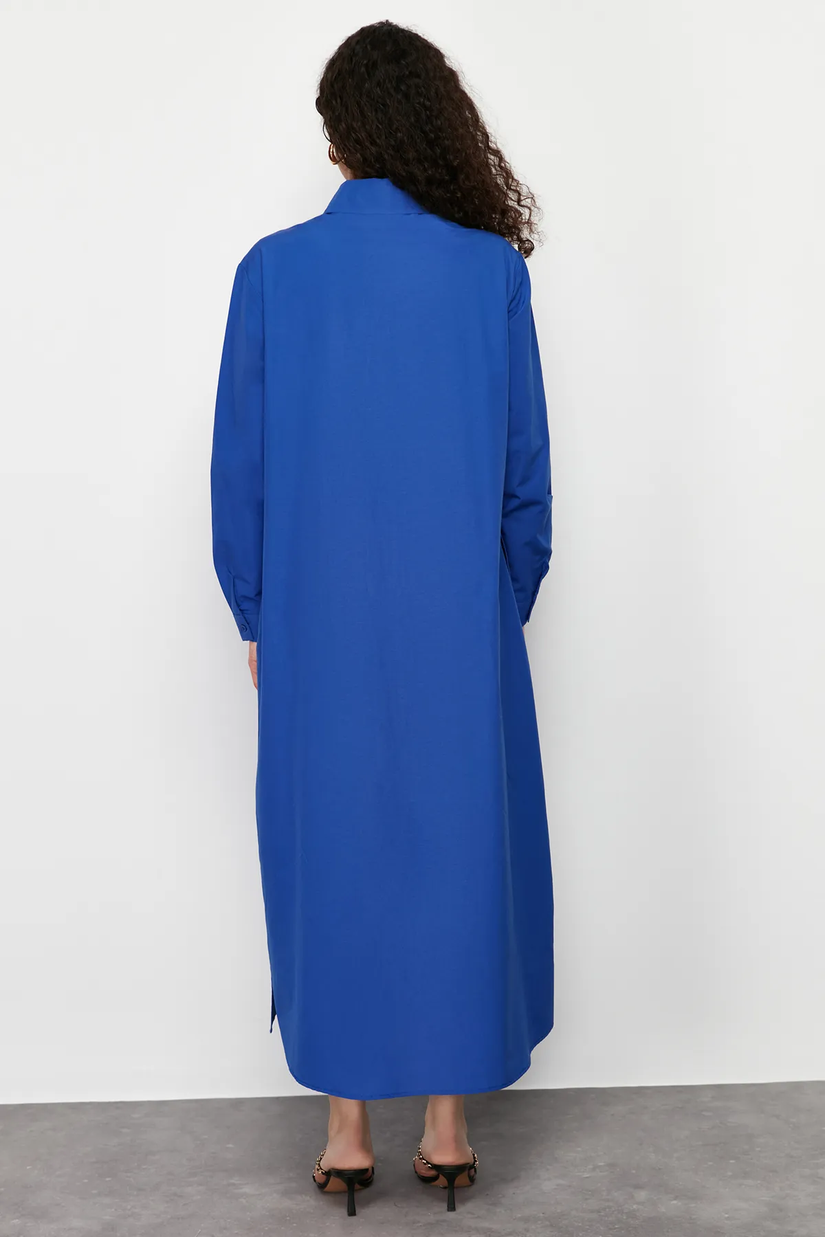 Trendyol Modest  Saks Plain Woven Hemdkleid TCTSS24EB00137