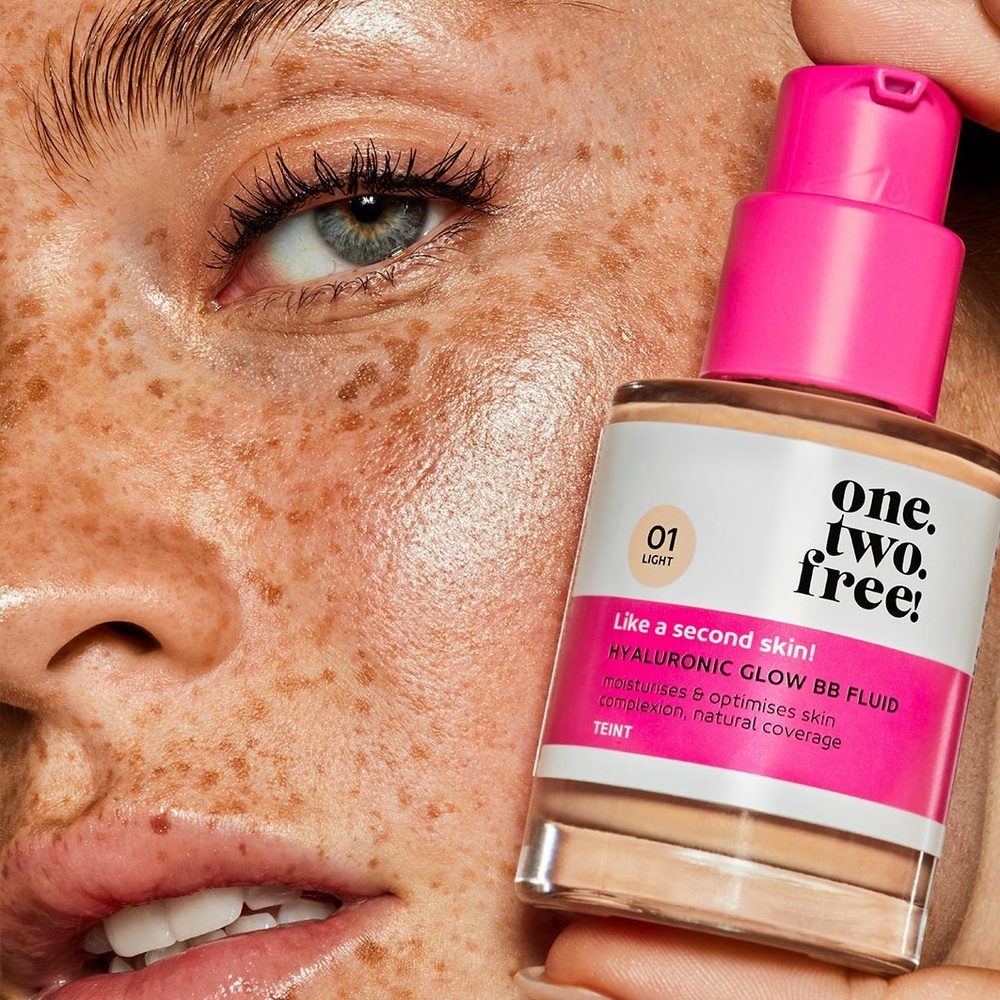 one.two.free! Hyaluronic Glow BB Fluid 30ml Fluide hydratant teinté