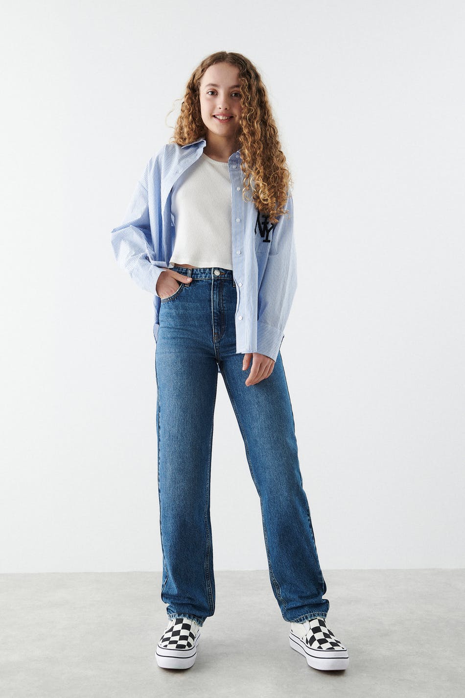 Straight 90s jeans