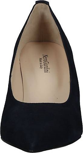 NeroGiardini Pumps