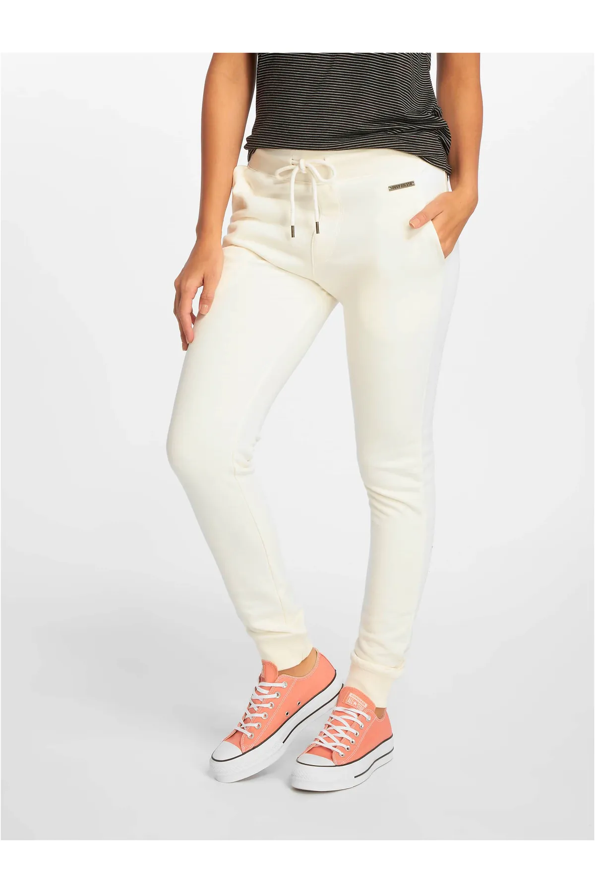 Just Rhyse  Damen Just Rhyse – Poppy – Jogginghose White