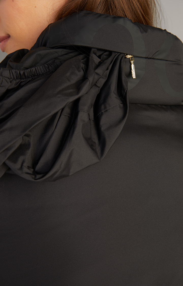 Steppjacke in Schwarz