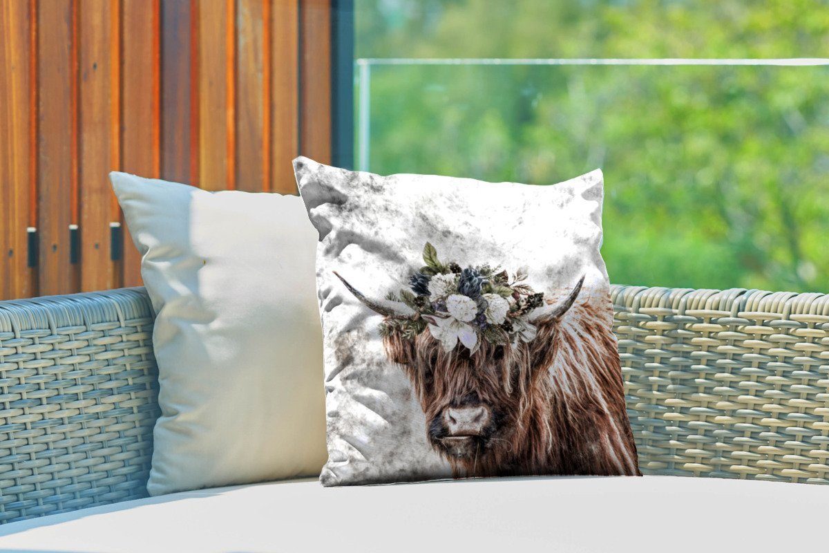 MuchoWow Dekokissen Schottischer Highlander - Schottische Kuh - Blumen, Kissenbezüge, Kissenhülle, Dekokissen, Dekokissenbezug, Outdoor