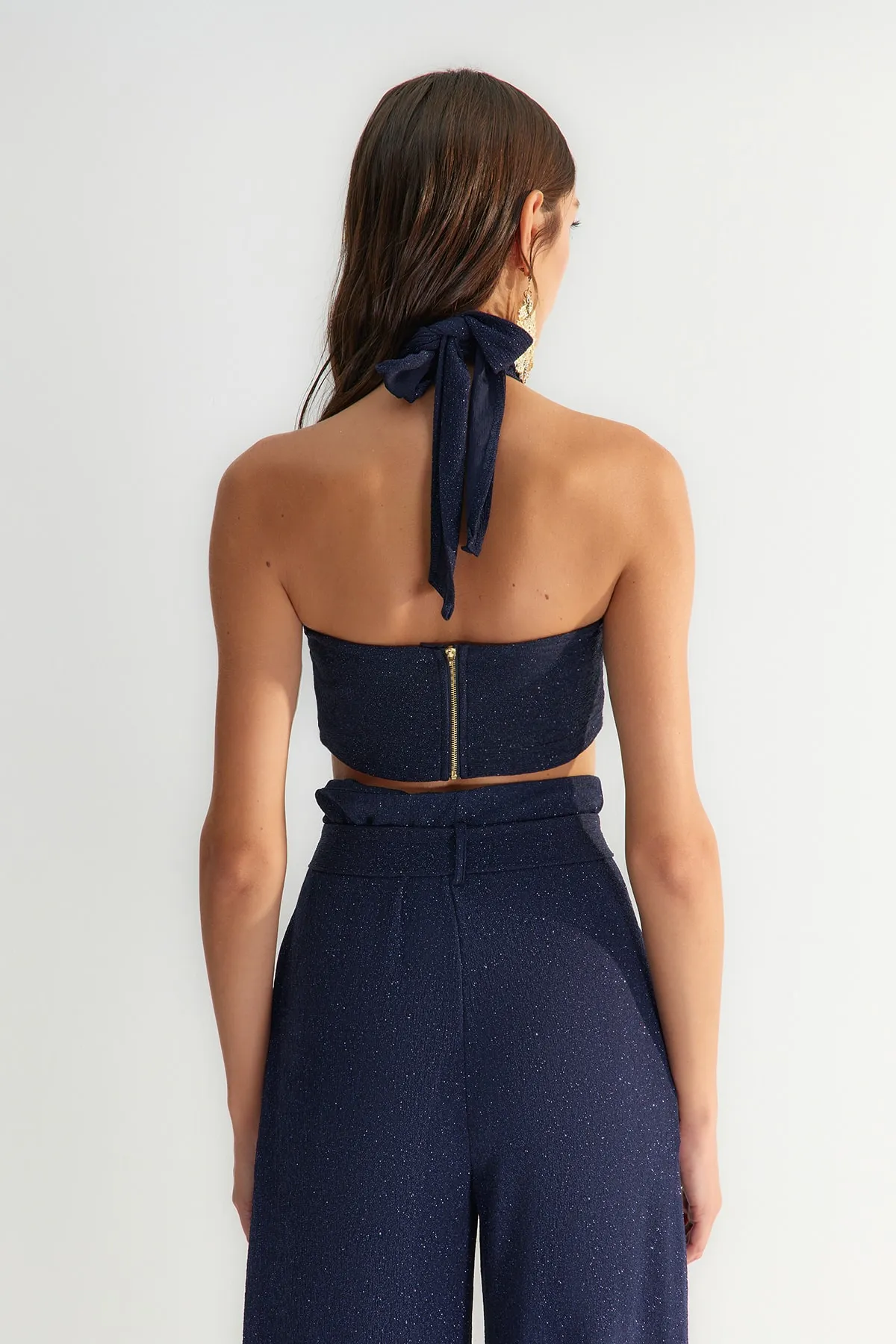 Trendyol Collection  X Zeynep Tosun Navy Blue Sun Accessoire Detailliertes, glitzerndes Strick-Bustier TCLSS23BS00010