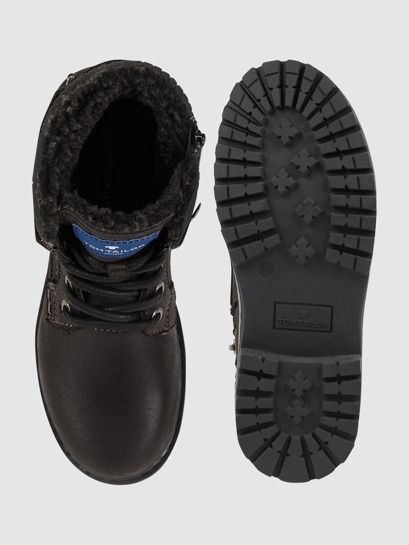 Boots in Leder-Optik in schwarz