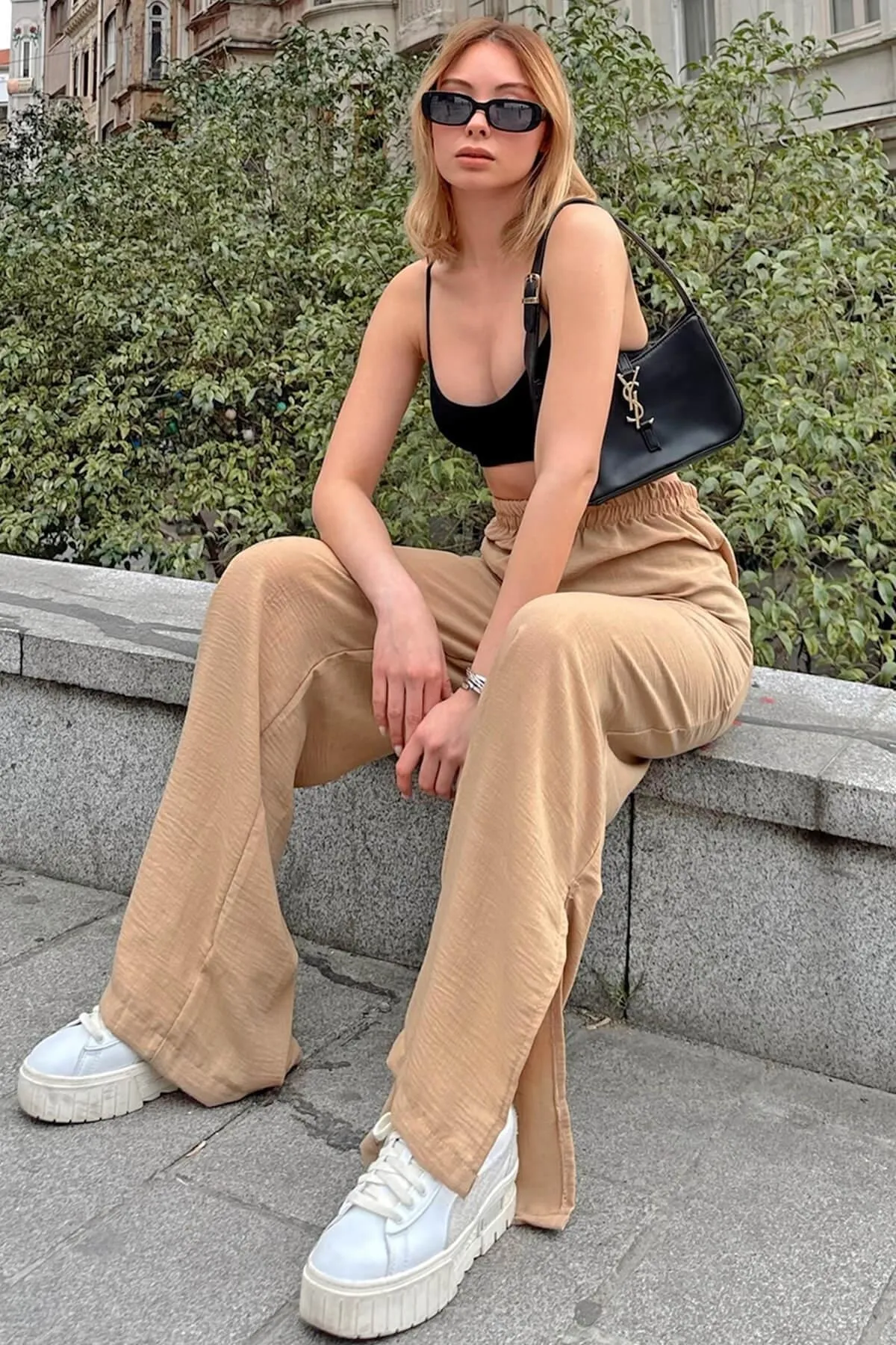 Swist  Mink Lure Ayrobin-Jogginghose für Damen mit hoher Taille und geschlitzten Beinen