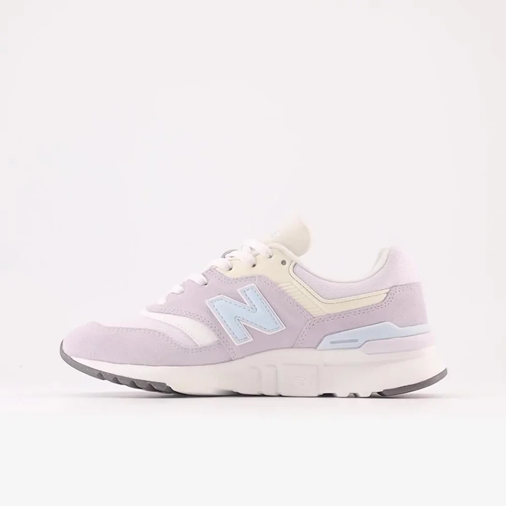 New Balance 997 CW997HSE / lila