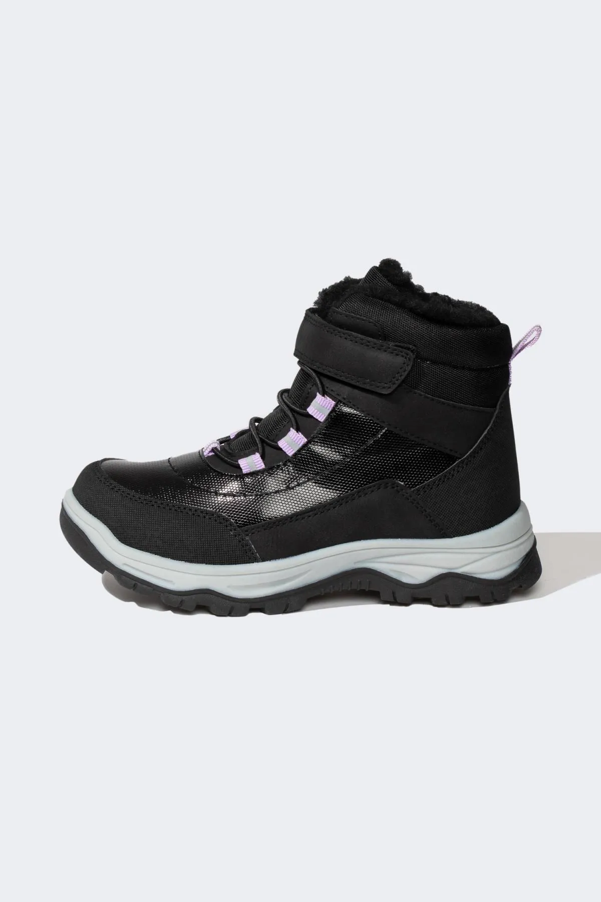 DeFacto  Mädchen Stiefel aus Kunstleder mit Klettverschluss und gezackter Sohle A8083a823au