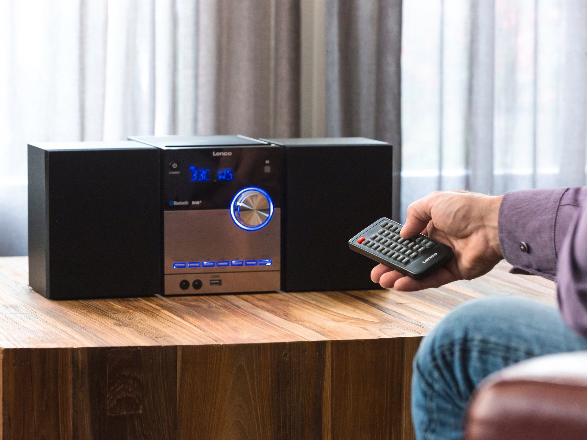 Lenco MC-150 Micro Stereoanlage mit DAB+, FM, CD, BT, USB Microanlage (Digitalradio (DAB), 10 W)