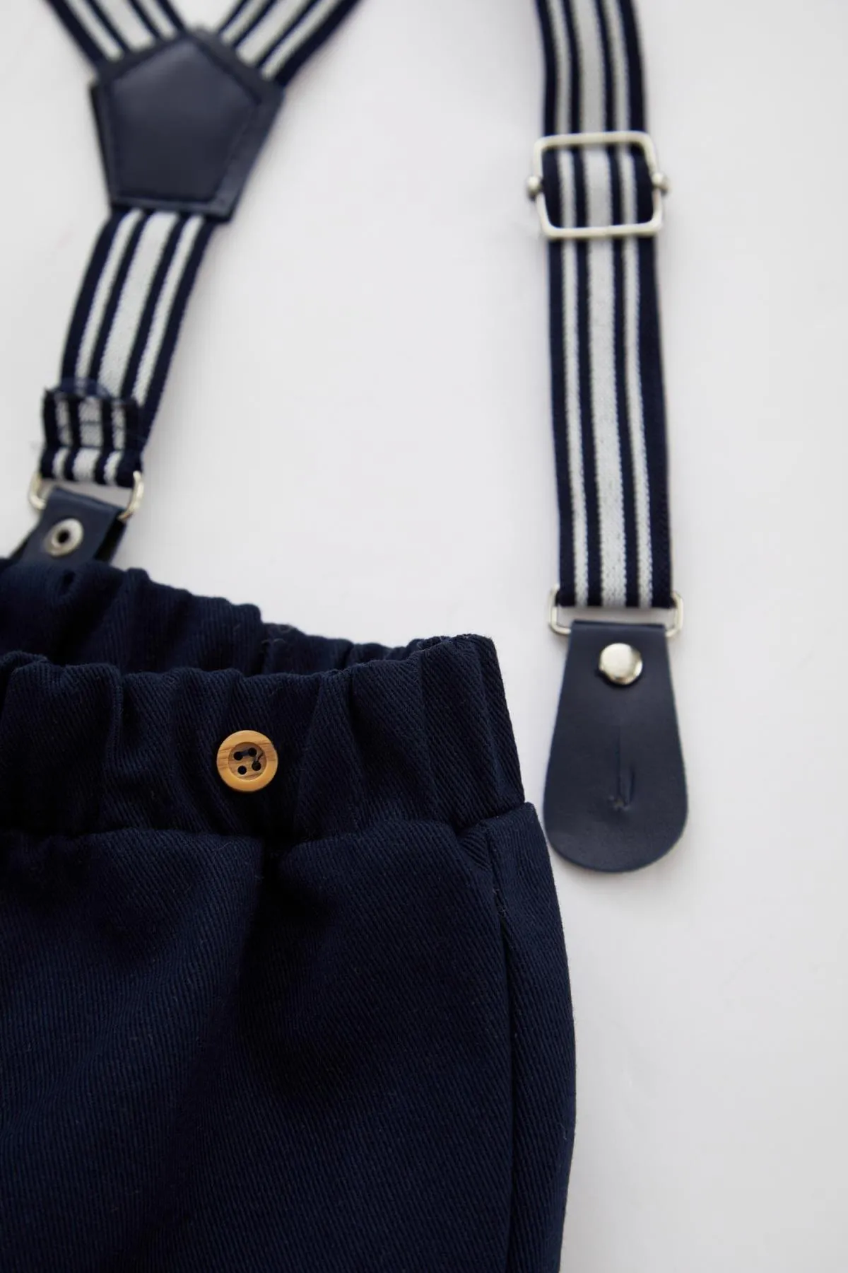 DeFacto  Baby-Jungen-Hose aus Gabardine mit Neujahrsmotiv