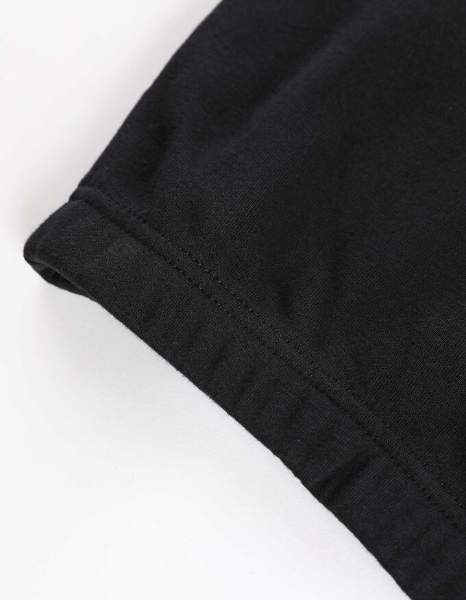 Pullover - Stickereien