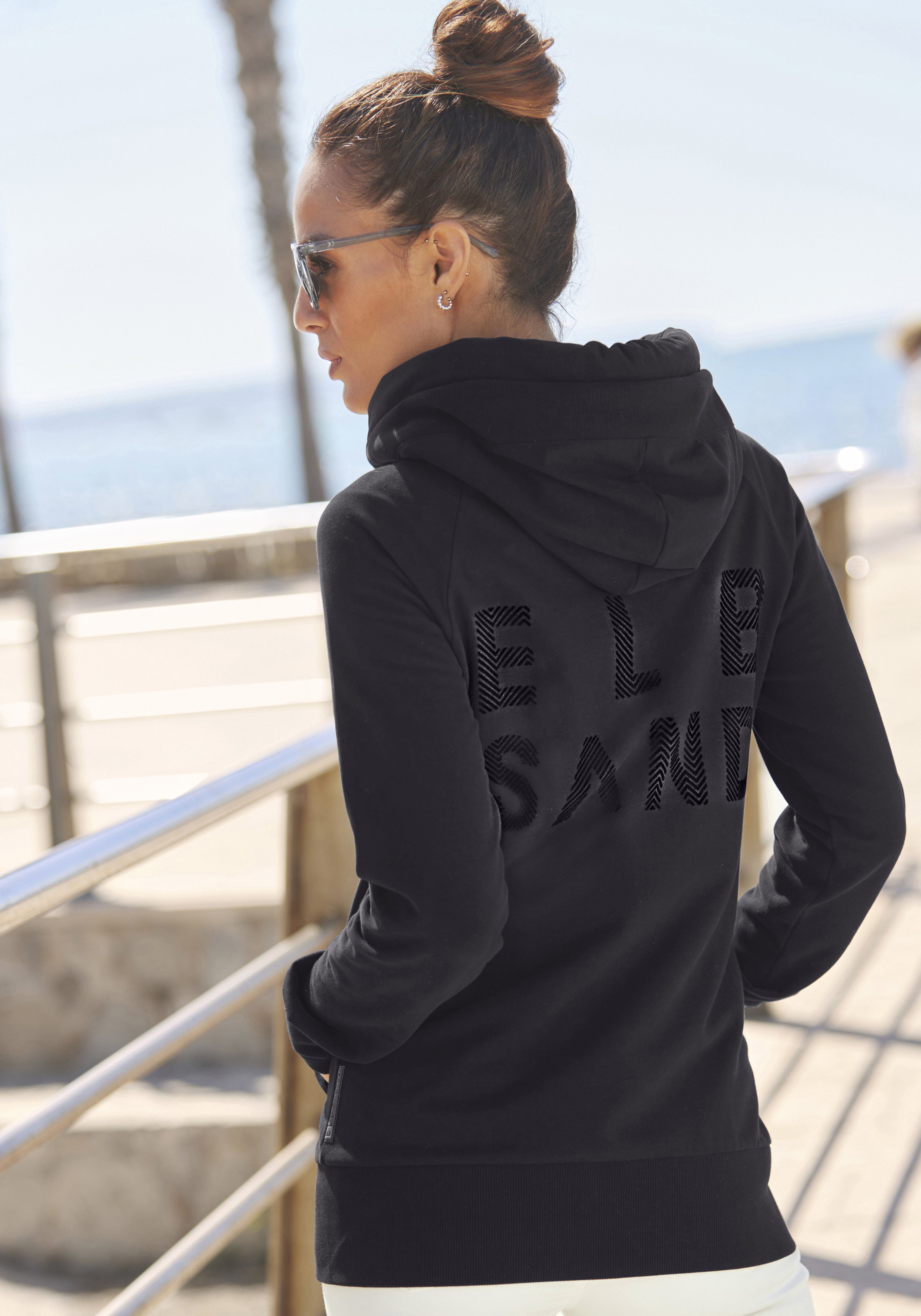 Elbsand Kapuzensweatjacke Kria mit Logodruck hinten