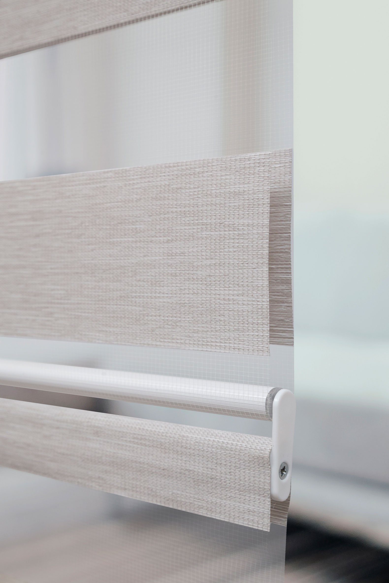 Doppelrollo Klemmfix Doppelrollo mit Perlen Volant in versch. Farben, Plisseeonline, blickdicht, Klemmträger Montage auf dem Fensterrahmen, Freihängend, Klemmfix, Mit Perlen, Aluminium Schiene, Weiß, Grau, Beige, Braun, Anthrazit
