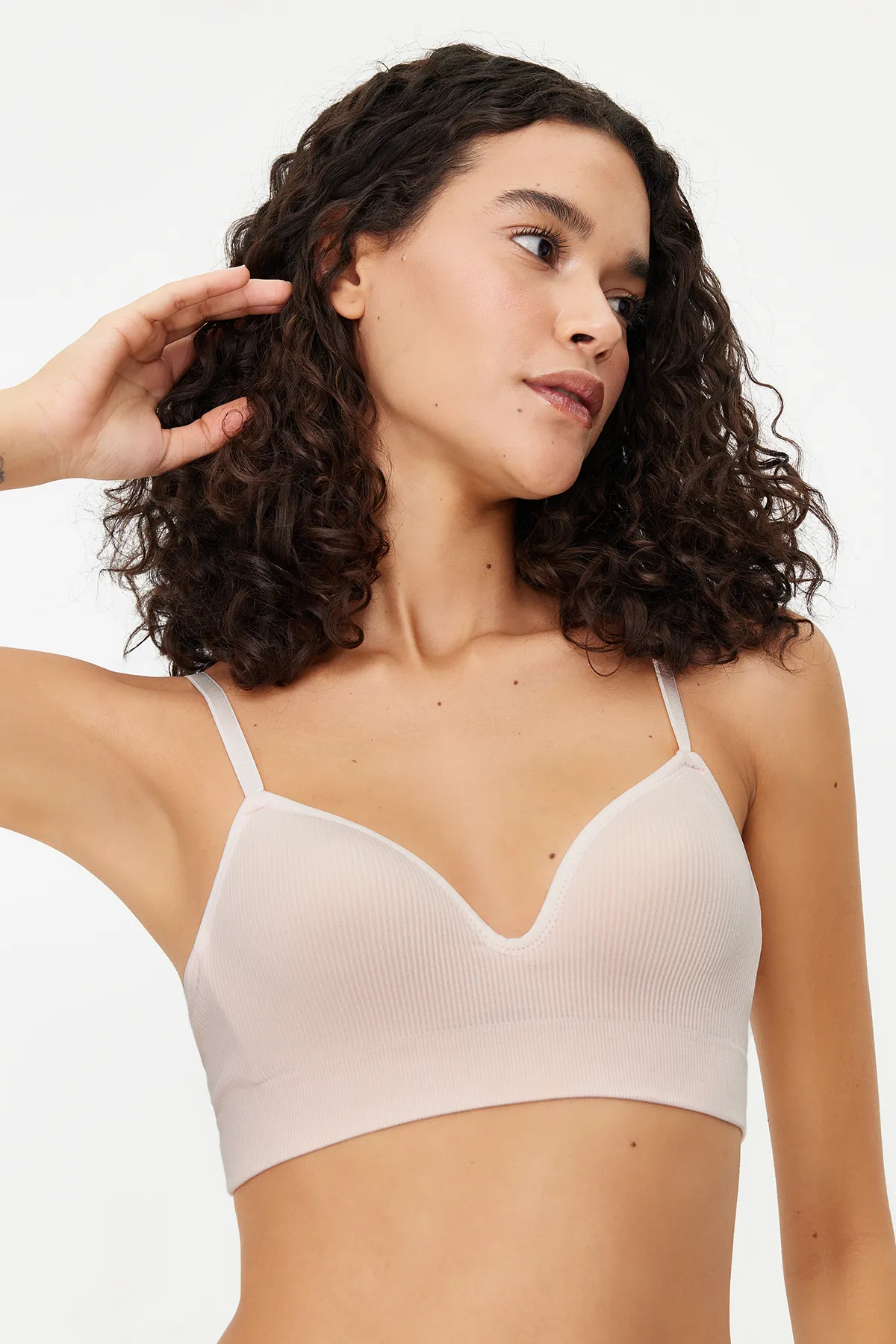 Trendyol Collection  Hautnahtloser/Nahtloser Bralette-Strick-BH mit überzogenen Seilträgern THMAW22SU0043