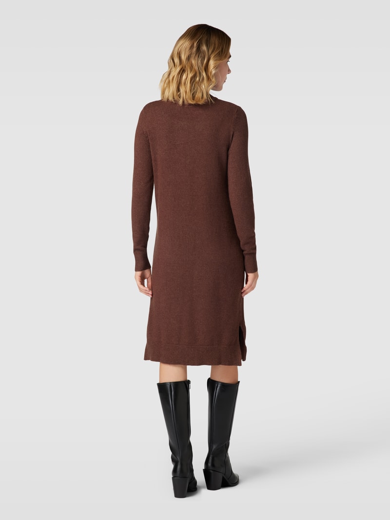 Knielanges Strickkleid mit Seitenschlitzen Modell 'Viril' in mittelbraun
