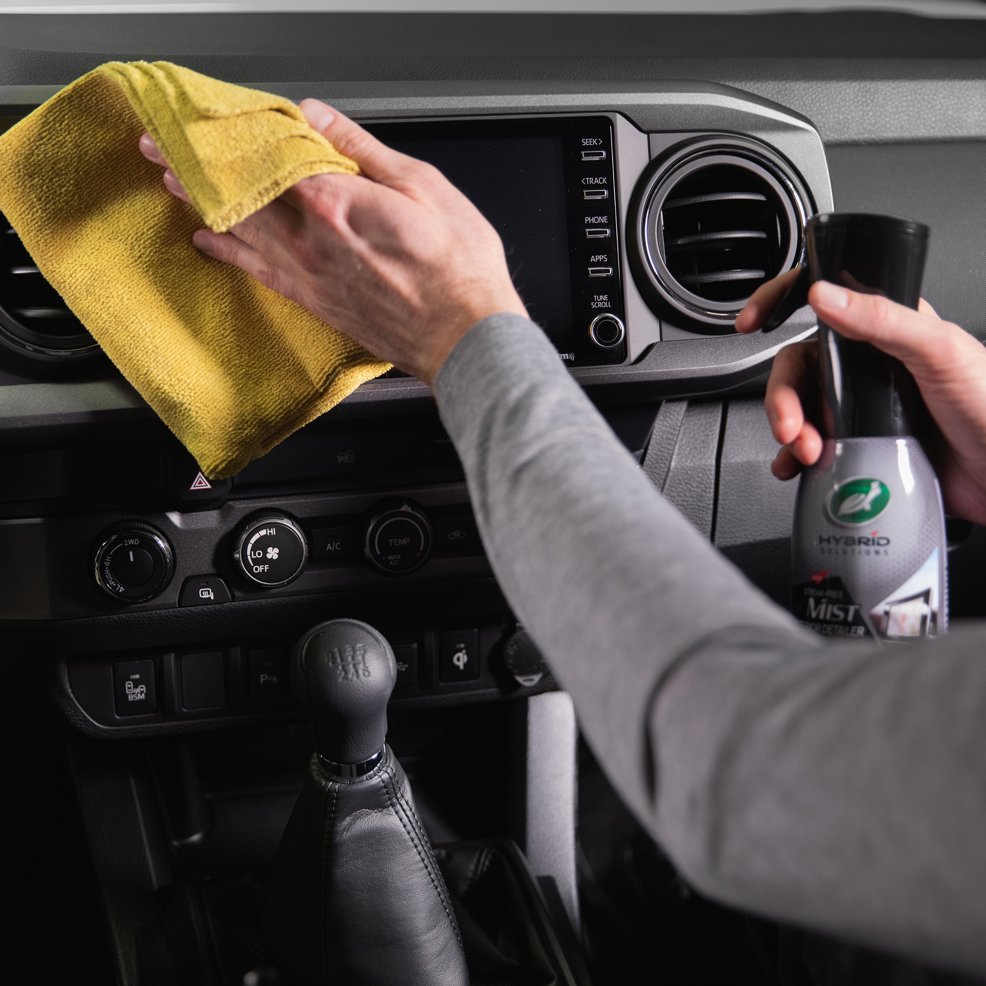 TURTLE WAX - Hybrid Solutions Interior Detailer Innenraumreiniger, 591 ml - ATU