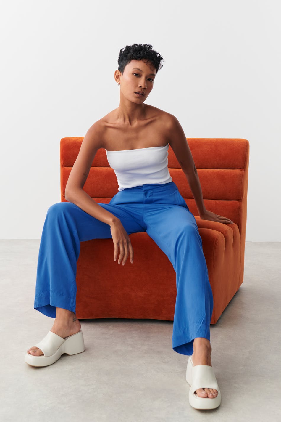 Relaxed viscose trousers
